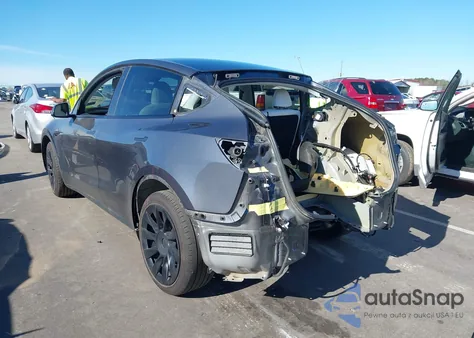 2022 Tesla Model Y Long Range Dual Motor All-Wheel Drive from USA, damaged, VIN 7SAYGDEE8NF311908